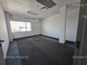 937m² Office Space to rent at 33 Fricker Road in Illovo