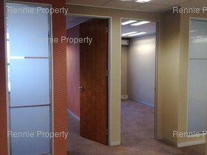 295m² Office Space to rent at 382 Jan Smuts Avenue in Craighall Park