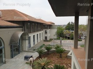 556m² Office Space to rent at Grayston Office Park in Sandown JHB