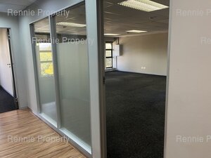 132m² Office Space to rent at Hurlingham Office Park in Hurlingham