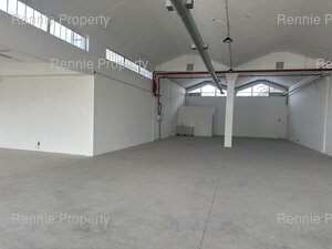 390m² Office Space to rent at M5 Business Park in Maitland