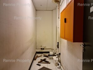 1 291m² Office Space to rent at Nelson Mandela Square in Sandton Central