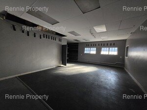 242m² Retail Shops to rent at Parkmore Square in Parkmore