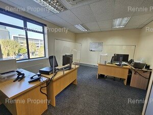 1 067m² Office Space to rent at Tyger Valley Chambers 2 in Tyger Valley