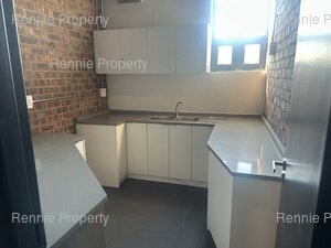 286m² Office Space to rent at 127 Cecil Road in Salt River