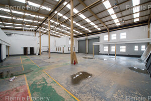 Warehouse to rent at 25 Superior Close in Midridge Park