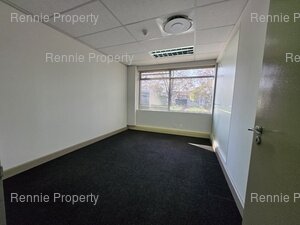 938m² Office Space to rent at 33 Fricker Road in Illovo