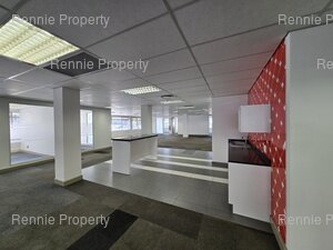 938m² Office Space to rent at 33 Fricker Road in Illovo