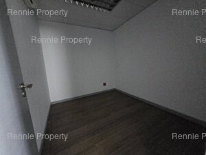 937m² Office Space to rent at 33 Fricker Road in Illovo