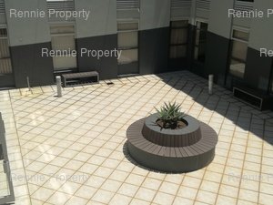 873m² Office Space to rent at 382 Jan Smuts Avenue in Craighall Park