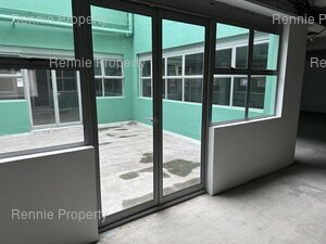 1 218m² Office Space to rent at Amber Place in Foreshore