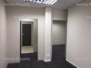 152m² Office Space to rent at Ferndale Mews in Ferndale