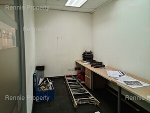 1 291m² Office Space to rent at Nelson Mandela Square in Sandton Central