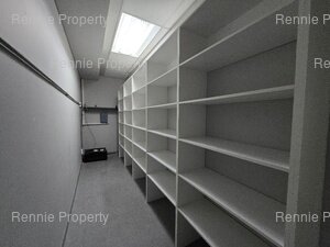 520m² Office Space to rent at The Towers in Sandton Central