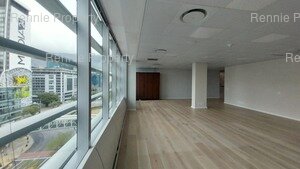 231m² Office Space to rent at Convention Tower in Foreshore