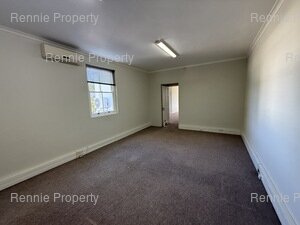 196m² Office Space to rent at Pastorie Park in Somerset West