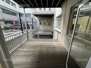 90m² Office Space to rent at The Landing in Cape Town CBD