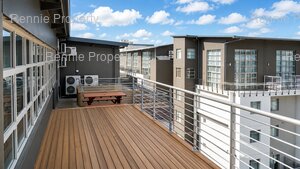 133m² Office Space to rent at Upper East Side in Salt River
