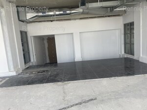 241m² Office Space to rent at Upper East Side in Salt River