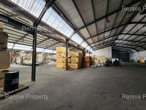 3 170m² Warehouse to rent at 10 Lood Street - Brackenfell in Brackenfell