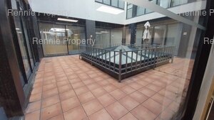 648m² Office Space to rent at 5 St Georges Mall in Cape Town CBD