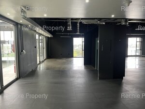 276m² Retail Shops to rent at Design Quarter Offices in Fourways