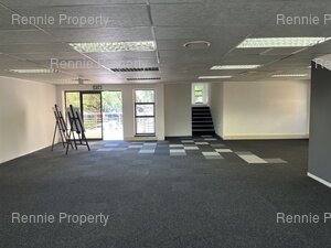 277m² Office Space to rent at Hurlingham Office Park in Hurlingham