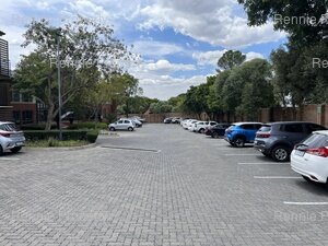 Office Space to rent at Little Fourways Office Park in Magaliessig