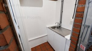 110m² Office Space to rent at Manhattan Place in Cape Town CBD