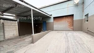 571m² Warehouse to rent at 28 Marine Drive in Paarden Eiland