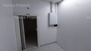 148m² Retail Shops to rent at 32 St Georges Mall in Cape Town CBD