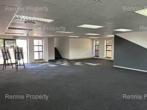 277m² Office Space to rent at Hurlingham Office Park in Hurlingham