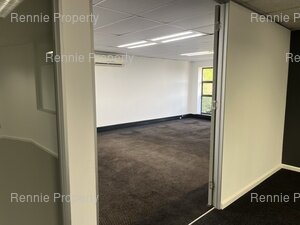 400m² Office Space to rent at Hurlingham Office Park in Hurlingham
