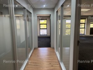 132m² Office Space to rent at Hurlingham Office Park in Hurlingham