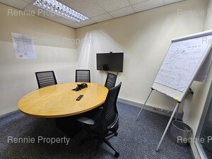 1 067m² Office Space to rent at Tyger Valley Chambers 2 in Tyger Valley
