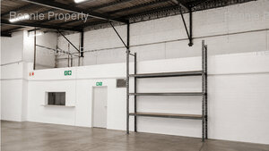 1 810m² Warehouse to rent at 118 Bofors Circle - Gresmac in Epping Industrial