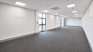 3 213m² Warehouse to rent at Golf Air Park Phase 2 in Airport Industria