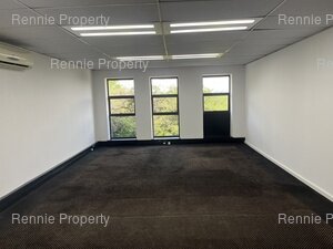 400m² Office Space to rent at Hurlingham Office Park in Hurlingham