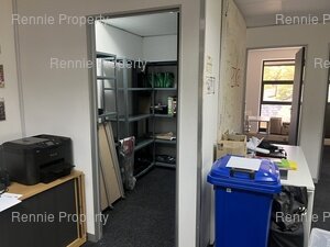 150m² Office Space to rent at Hurlingham Office Park in Hurlingham