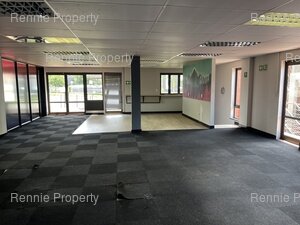331m² Office Space to rent at Little Fourways Office Park in Magaliessig