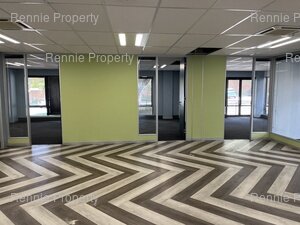 345m² Office Space to rent at Little Fourways Office Park in Magaliessig