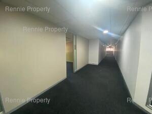 924m² Office Space to rent at Golf Park in Mowbray