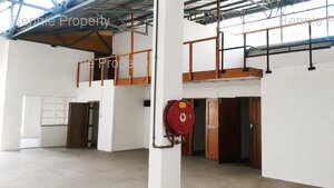 356m² Warehouse to rent at Denval Industrial Park in Epping Industrial