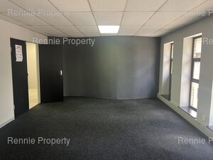 235m² Office Space to rent at Hurlingham Office Park in Hurlingham