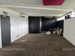331m² Office Space to rent at Little Fourways Office Park in Magaliessig