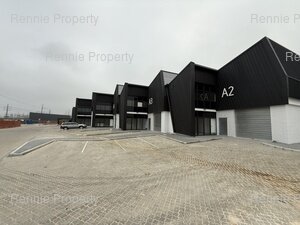 220m² Warehouse to rent at Riverside Business Park in Firgrove