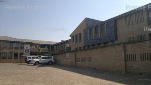 155m² Office Space to rent at Howick Gardens in Vorna Valley