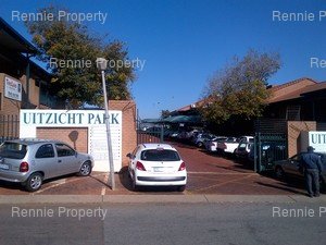 101m² Office Space to rent at Uitzicht Park in Highveld
