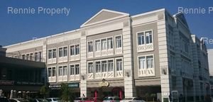 291m² Retail Shops to rent at 204 Oxford Road in Illovo