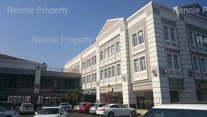 291m² Retail Shops to rent at 204 Oxford Road in Illovo